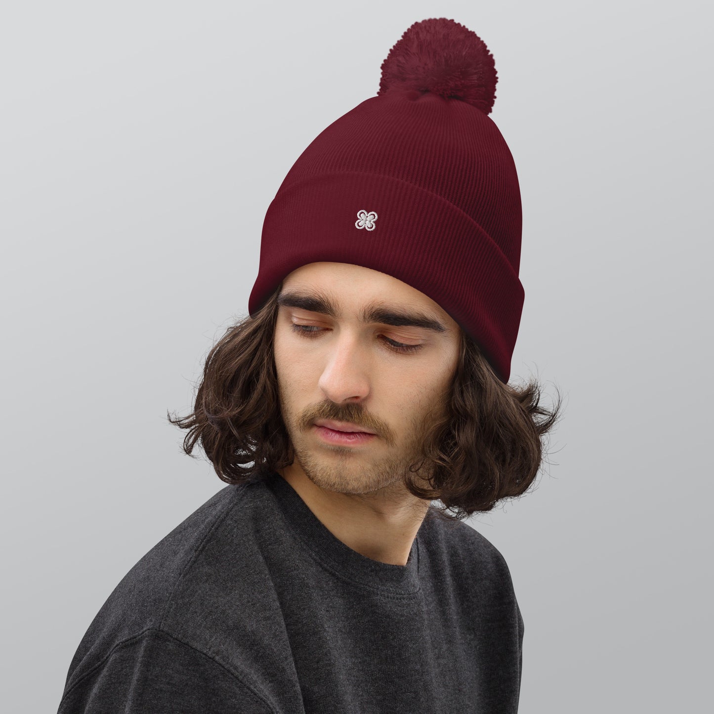 Pom pom beanie