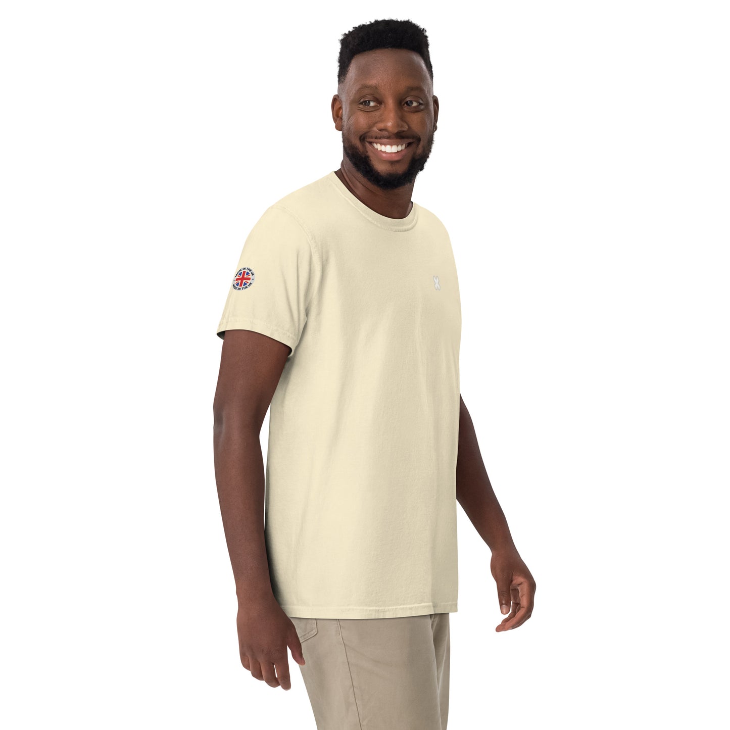 UK Unisex garment-dyed heavyweight t-shirt