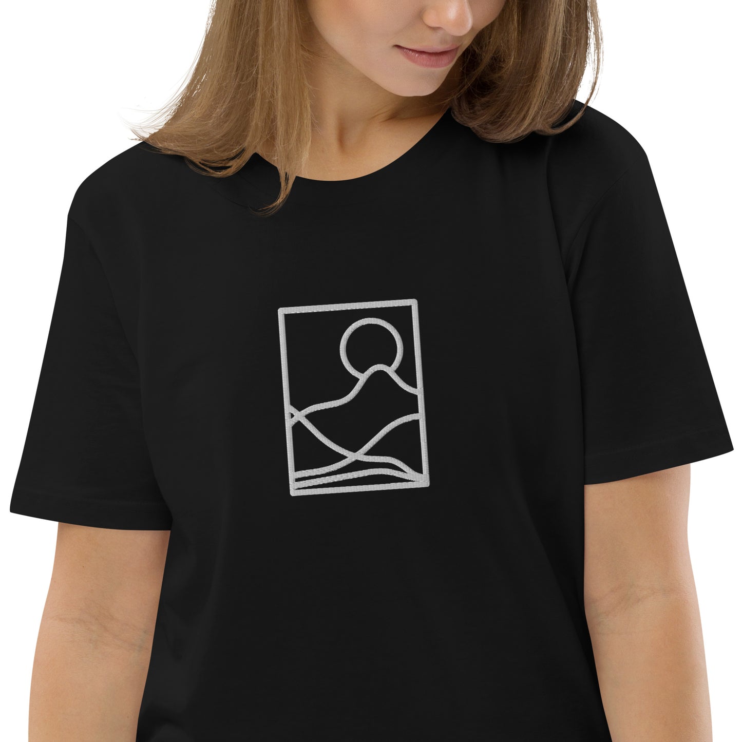 Framed Unisex organic cotton t-shirt