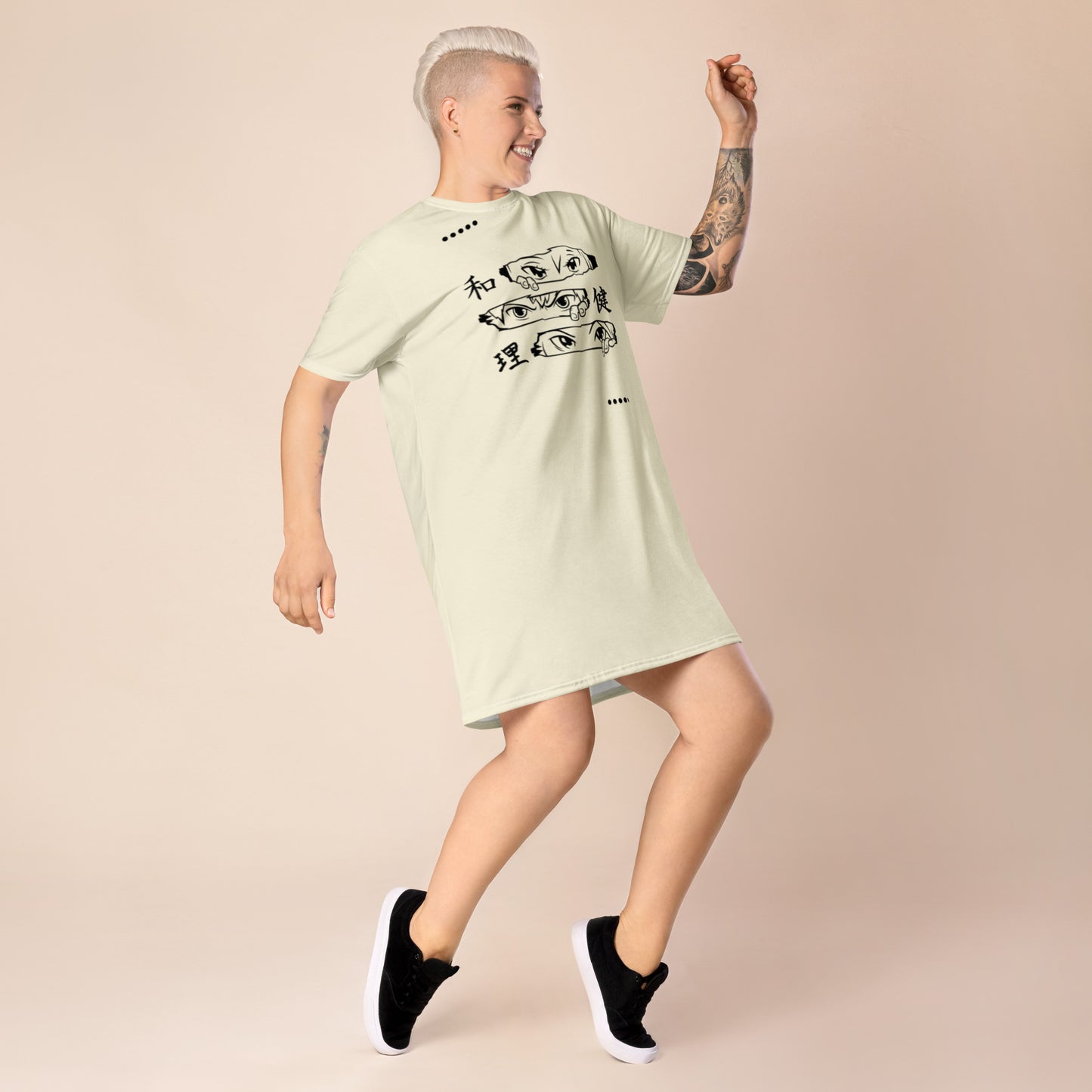 Eyes-On-Me T-shirt dress