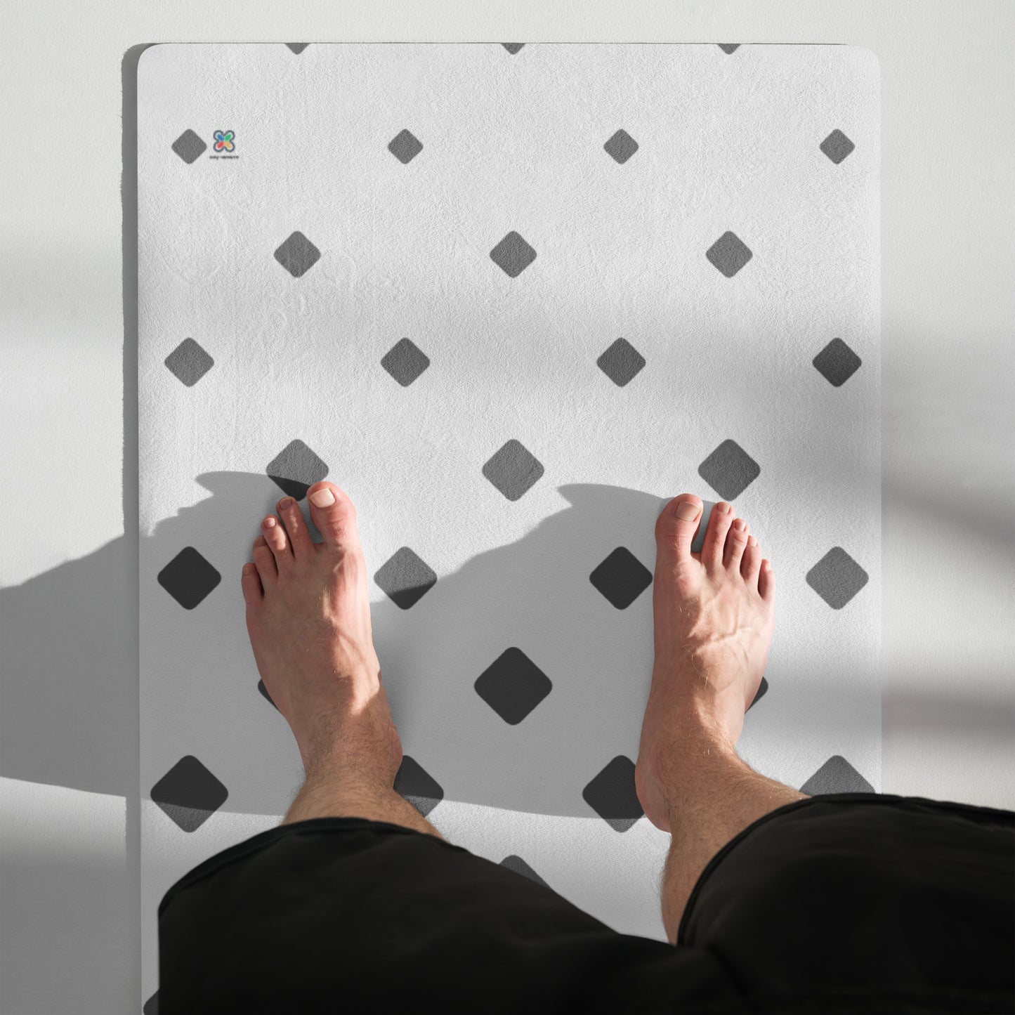 Grey-White Diamond Gradient Yoga mat